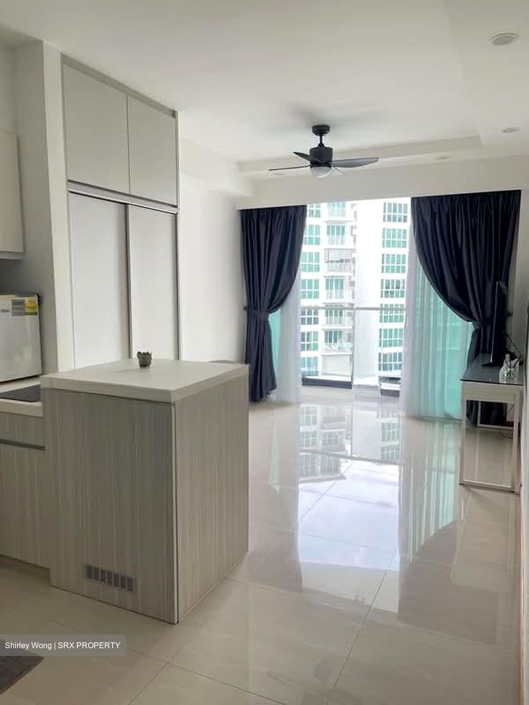 1 Canberra (D27), Condominium #577114541